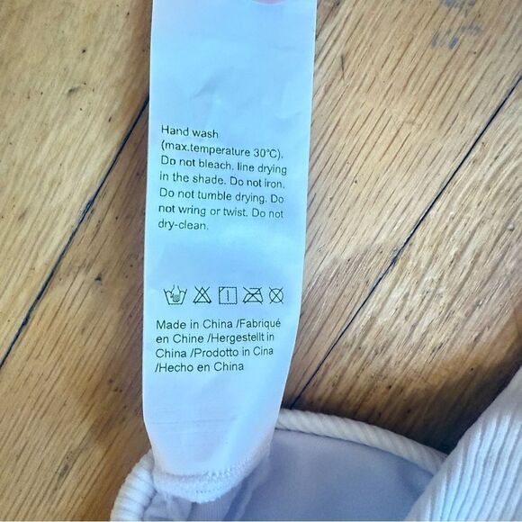 White One-Shoulder Cutout Swimsuit NWOT - Picture 6 of 6